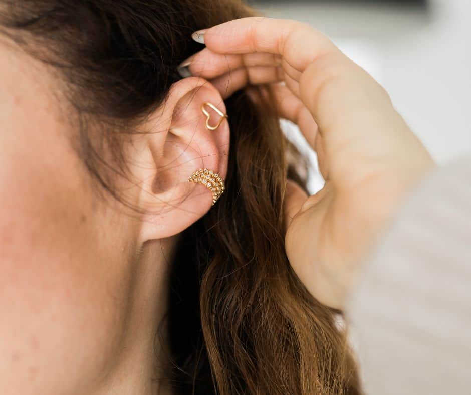 The Difference Between Ear Cuffs and Traditional Piercings